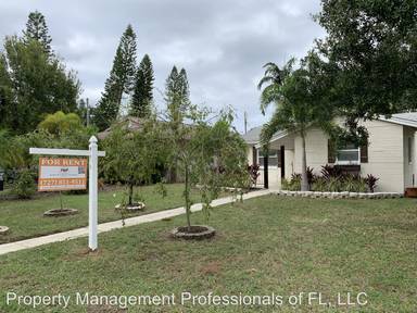 Main picture of 225 SW Lincoln Cir N