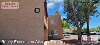 Main picture of La Vida Condominiums