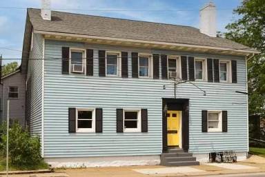Main picture of 210 W Neshannock Ave