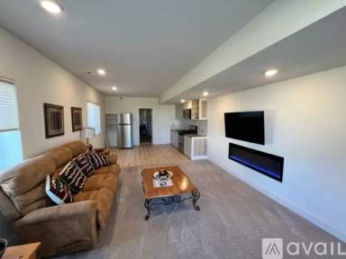 Main picture of 1903 Coopers Hawk Ct