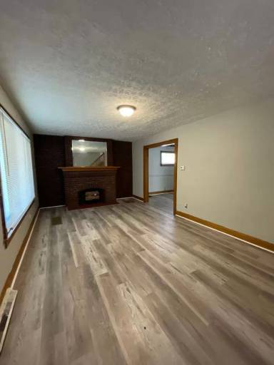 Main picture of 426 S Eureka Ave
