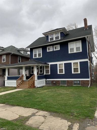 Main picture of 701 Pingree St