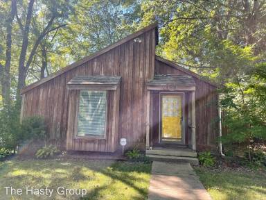 Main picture of 9132 Charlotte St