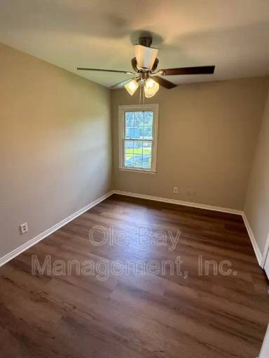Main picture of 253 Vanderbilt Dr