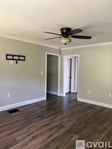 Main picture of 124 Zeb Grindstaff Rd