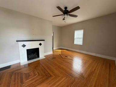 Main picture of 3001 Clark St