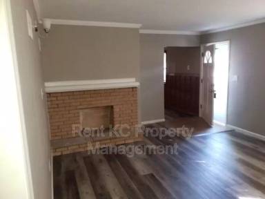 Main picture of 4614 Ridgeway Ave