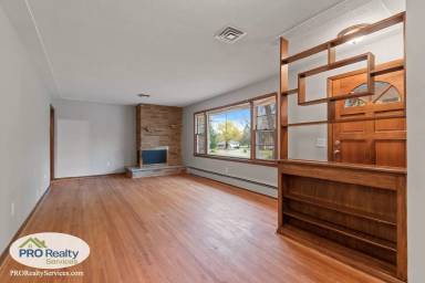 Main picture of 4075 Jersey Ave N