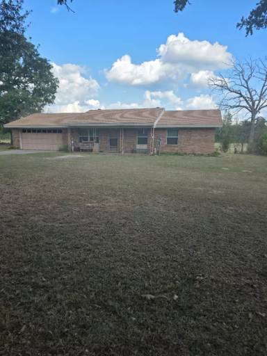 Main picture of 255 Private Road 3396