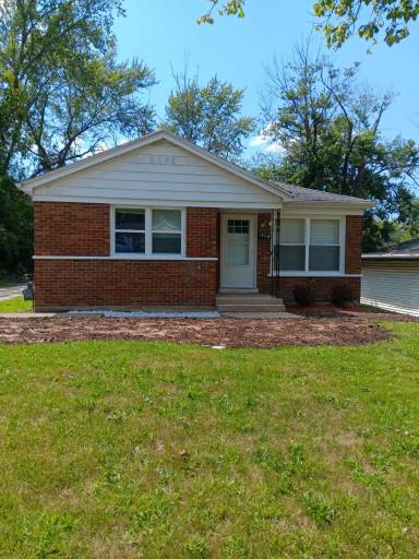 Main picture of 17118 Highland Ave