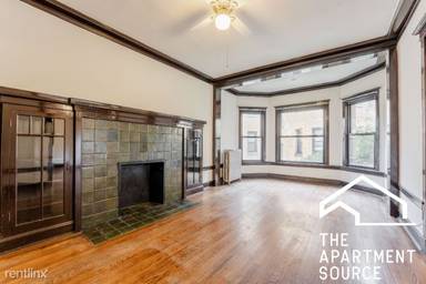 Main picture of 2418 N Sawyer Ave