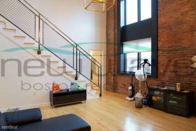 Main picture of 888 Tremont St