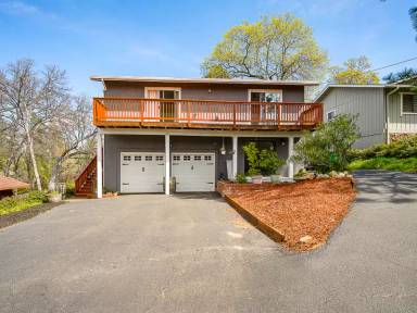 Main picture of 23889 Oakmont Way