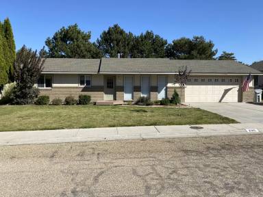 Main picture of 2315 Airport Ave