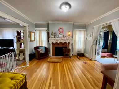 Main picture of 19 Burton St