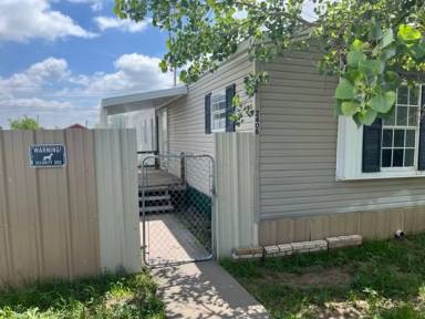 Main picture of 2408 Ivanhoe Dr