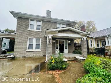 Main picture of 323 West Blvd