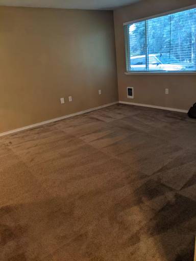 Main picture of 811 43rd Ave SW