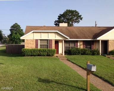 Main picture of 3401 Lexington Dr