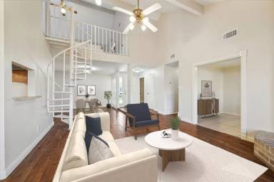 Main picture of 18819 Droitwich Dr