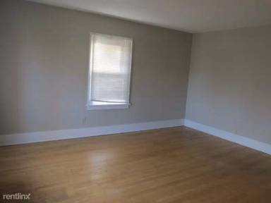 Main picture of 1004 2nd Ave S