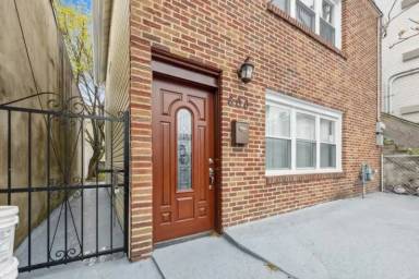 Main picture of 606 54th St
