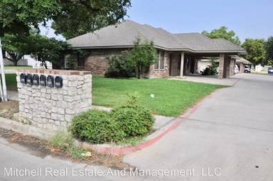 Main picture of 663 W Tarleton St