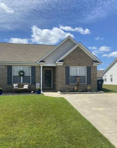 Main picture of 345 Jeremy Ln