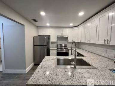 Main picture of 3217 Bloomingdale Villas Ct