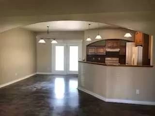 Main picture of 4005 S Wilson St