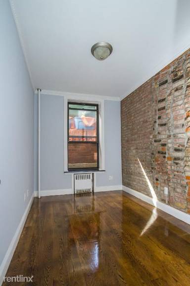Main picture of 250 E 50th St