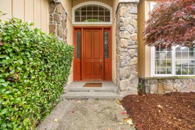 Main picture of 24604 SE 1st St