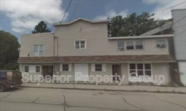 Main picture of 150 S River St