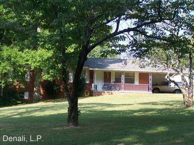 Main picture of 1401 Overton Ln