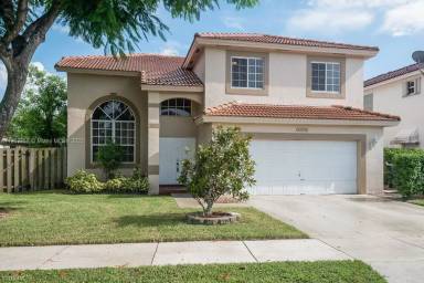 Main picture of 16600 SW 91st Ter