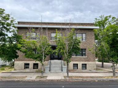 Main picture of 207 S Hayes Ave