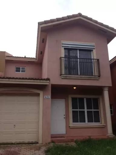 Main picture of 631 SW 7th St