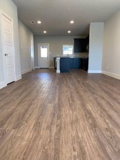 Main picture of 375 Hampton Pl