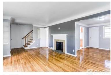 Main picture of 2313 N Taylor Rd