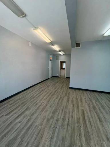 Main picture of 8827 Grand Ave