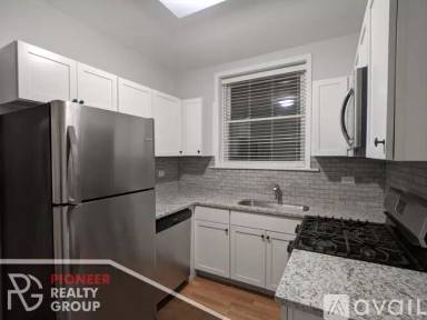 Main picture of 3700 W Wrightwood Ave
