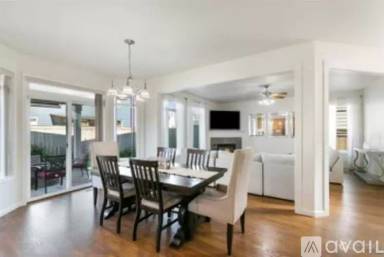 Main picture of 4006 NE 165th Pl