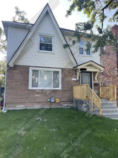 Main picture of 13530 Cloverlawn St