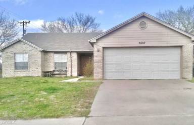 Main picture of 2607 Windmill Dr