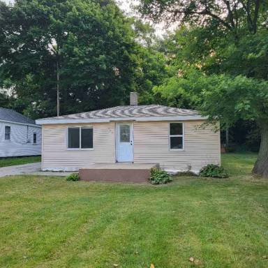 Main picture of 421 N Crystal Ave