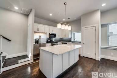 Main picture of 5815 Bryan Pkwy