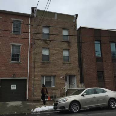 Main picture of 1716 Christian St