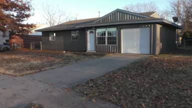 Main picture of 406 Larchmont Dr
