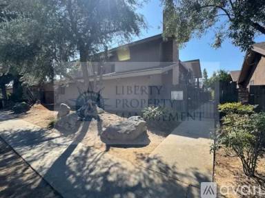 Main picture of 4317 N Emerson Ave