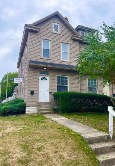 Main picture of 21 E Maynard Ave